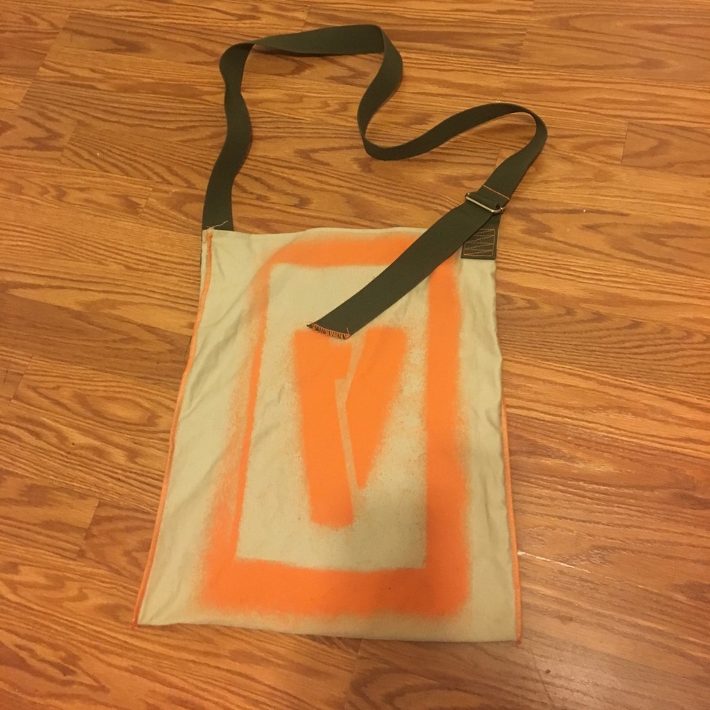 Gap canvas tote
