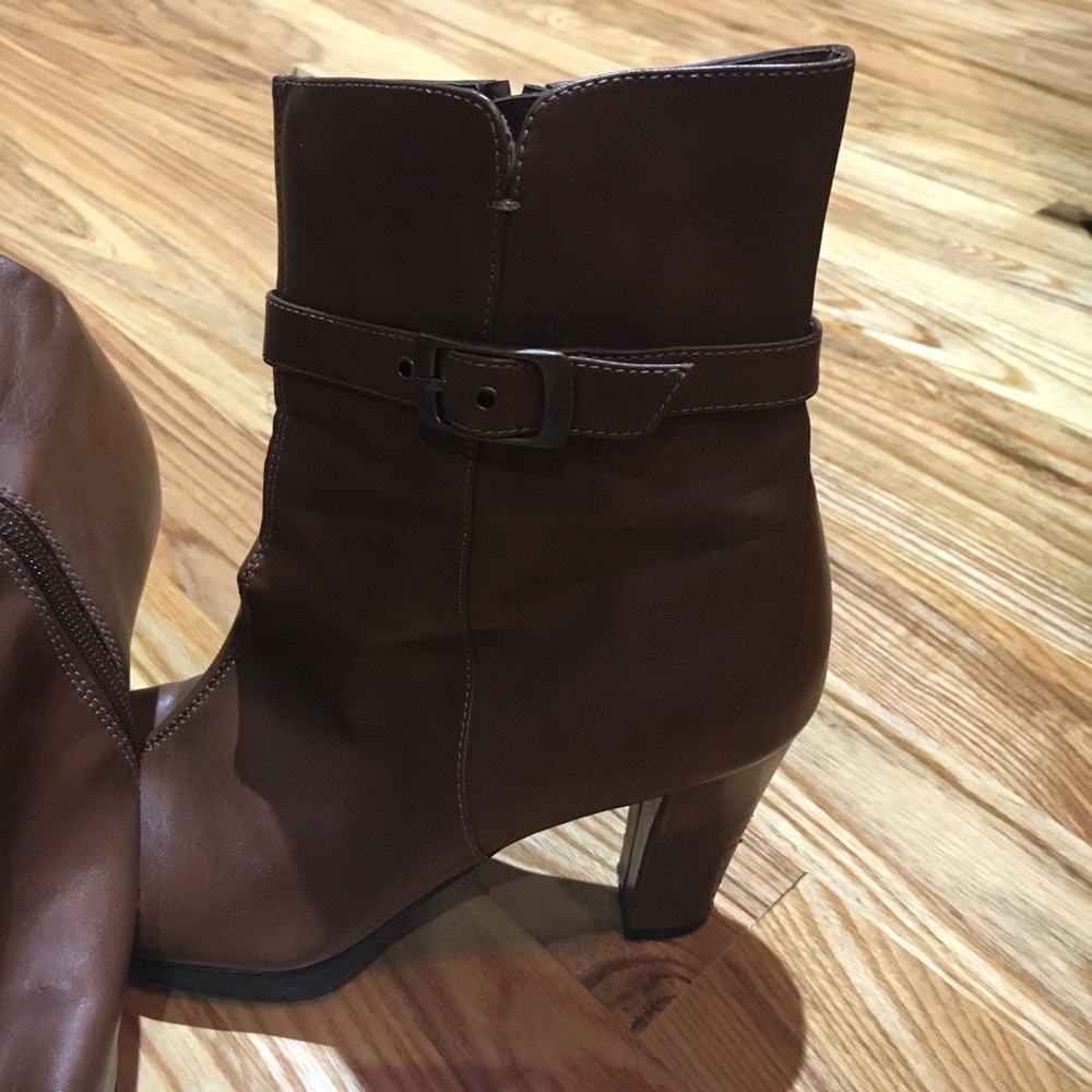 Ankle booties