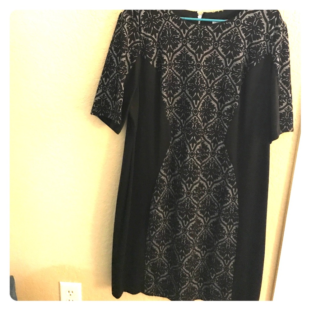 Bisou Bisou Short-Sleeve Jacquard Sheath Dress