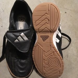 Adidas Indoor AdiPrene boys shoes