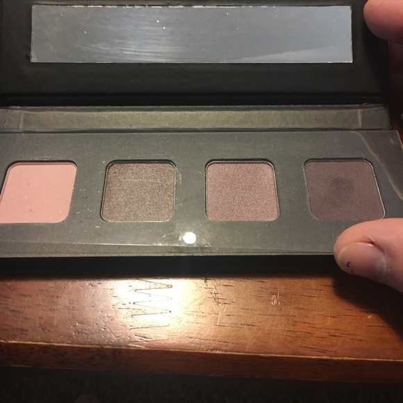 Eye Makeup bundle - Picture 4 of 8