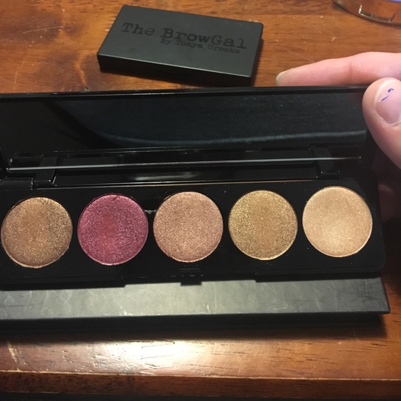 Eye Makeup bundle - Picture 5 of 8