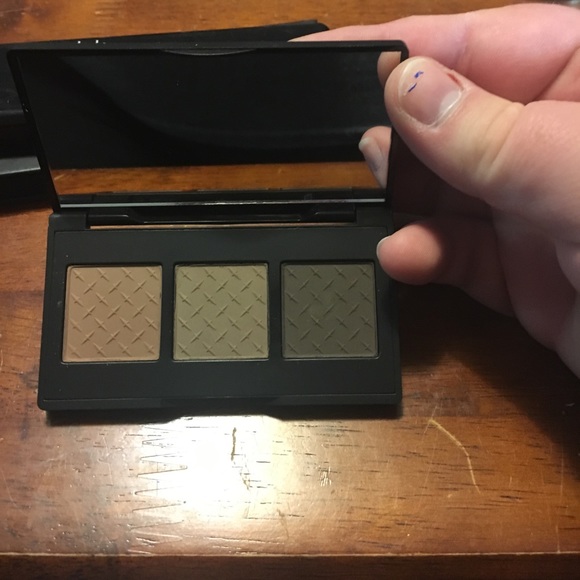 Eye Makeup bundle - Picture 6 of 8
