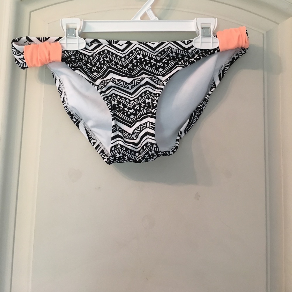 Bikini bottom