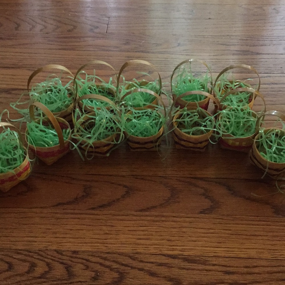 12 Handmade little Easter baskets!