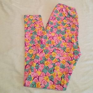 Lularoe Valentine's Day candy hearts leggings OS