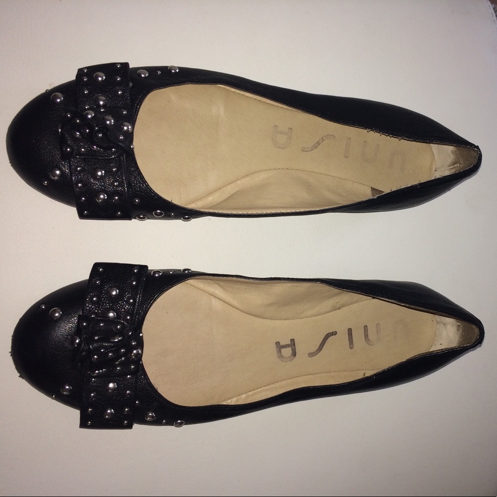 Stylish Unisa Leather Studded Ballet Flats
