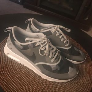 Nike Air Max Thea sneakers!
