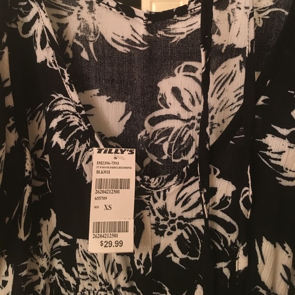 Never worn - Picture 4 of 4