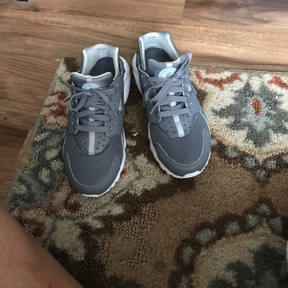 SOLD!!! Nike air Huraches