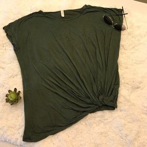 Green gathered tee