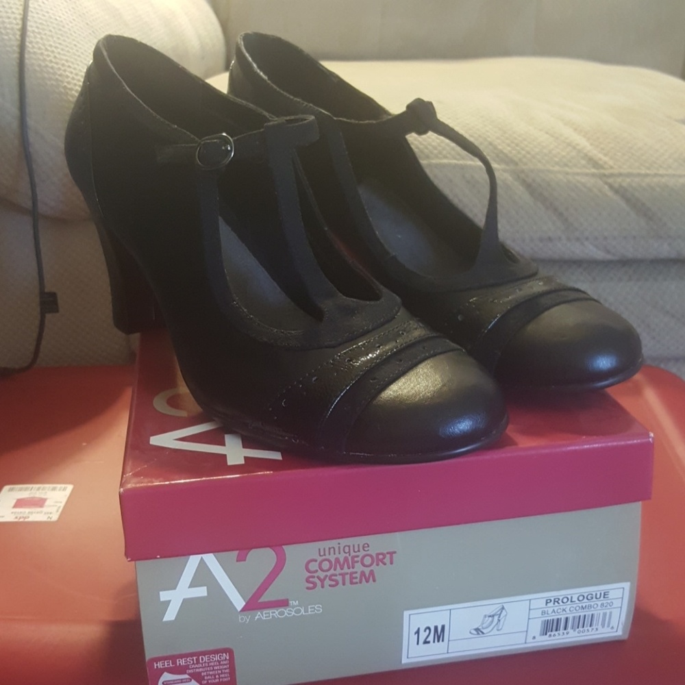 Black Mary Jane Heela