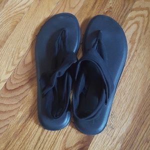 Yoga mat sandals by OP