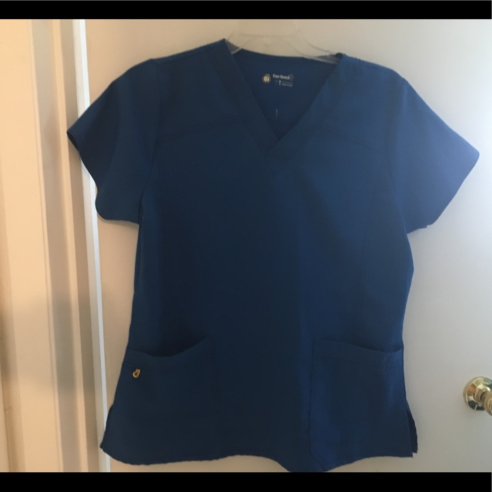 Wonder Wink 4 Way Stretch Scrub set.