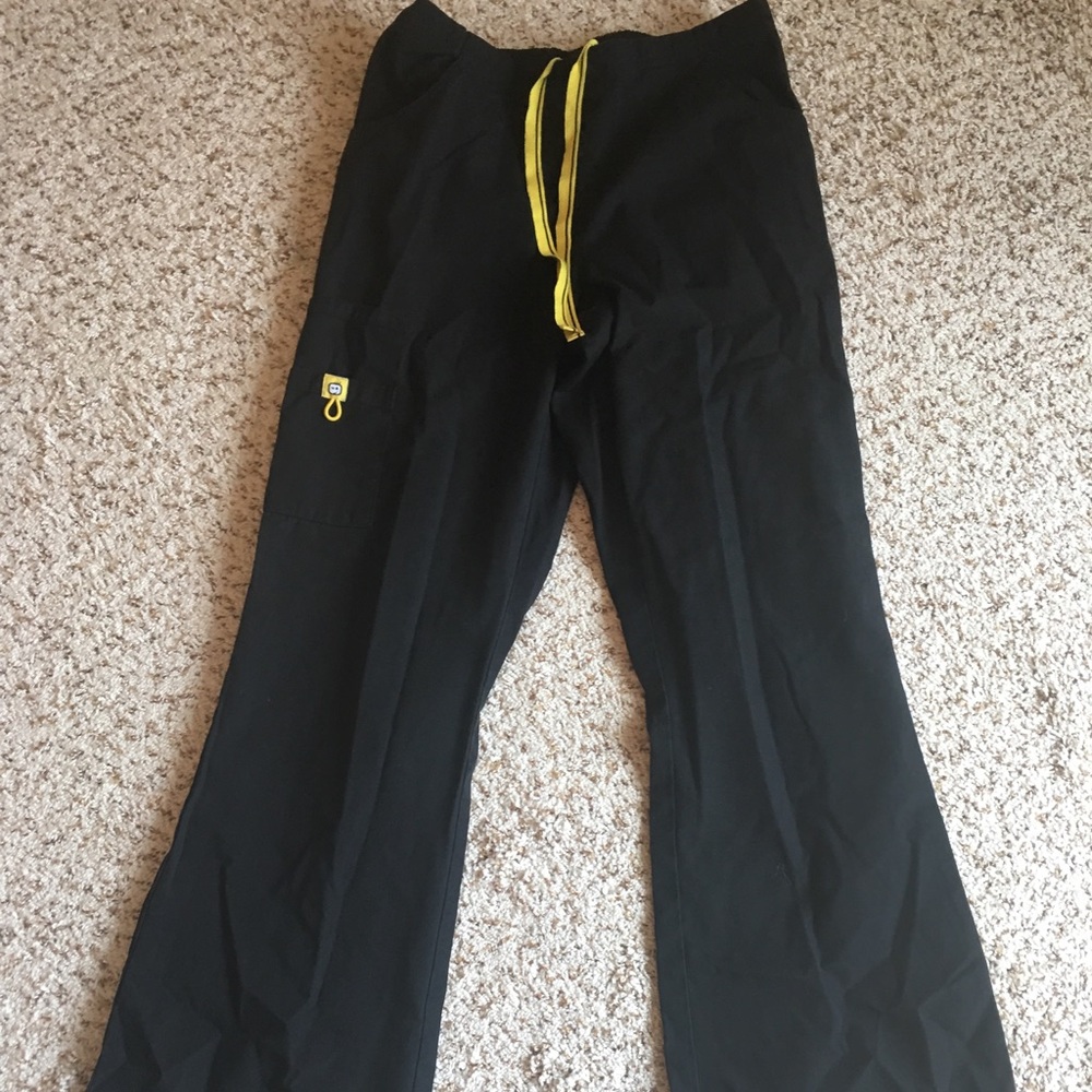 Wonder wink scrub pant