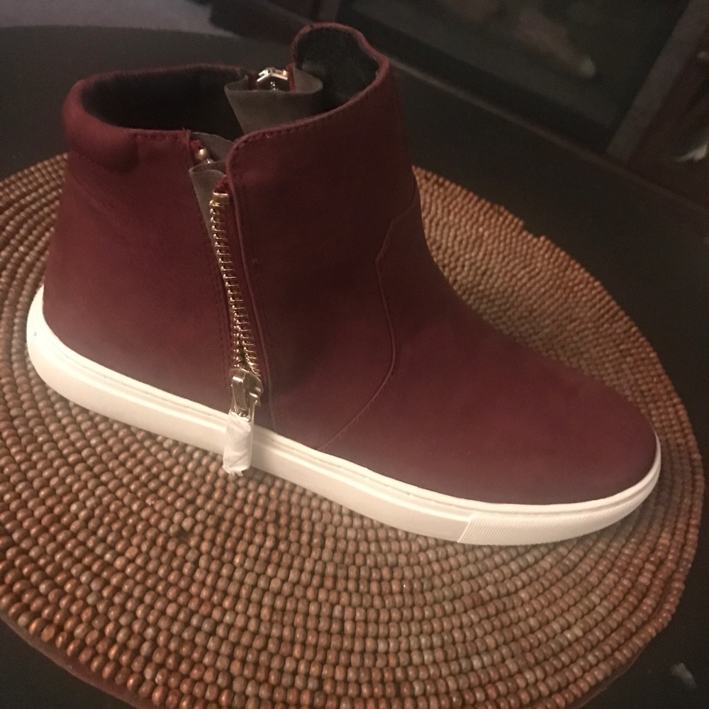New Kenneth Cole Shoes!!