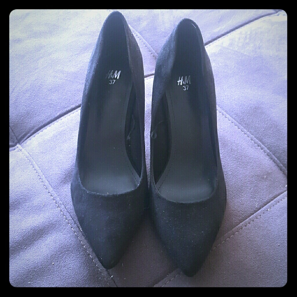 Black heels