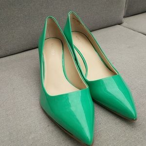 Nine West Green Kitten Heels