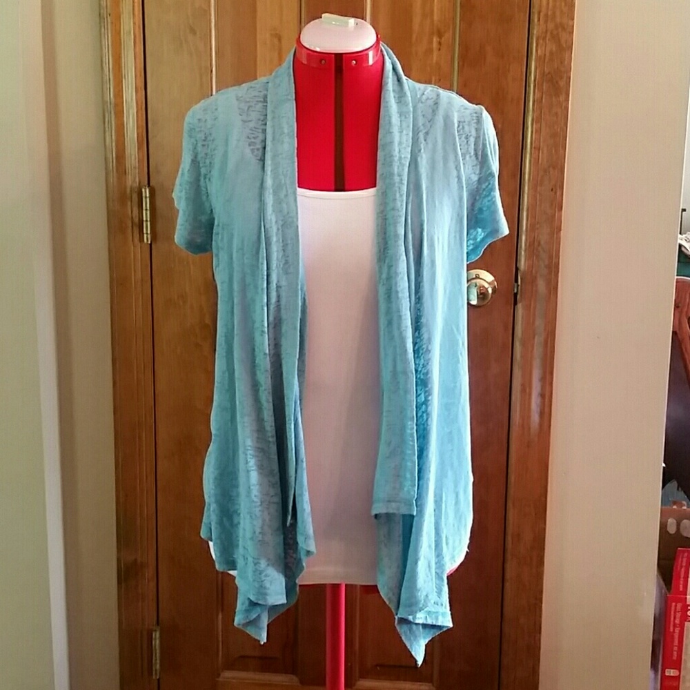Stretch short sleeved light weight cardigan