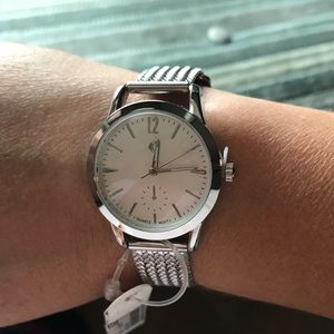 Stainless steel watch, adjustable sizing
