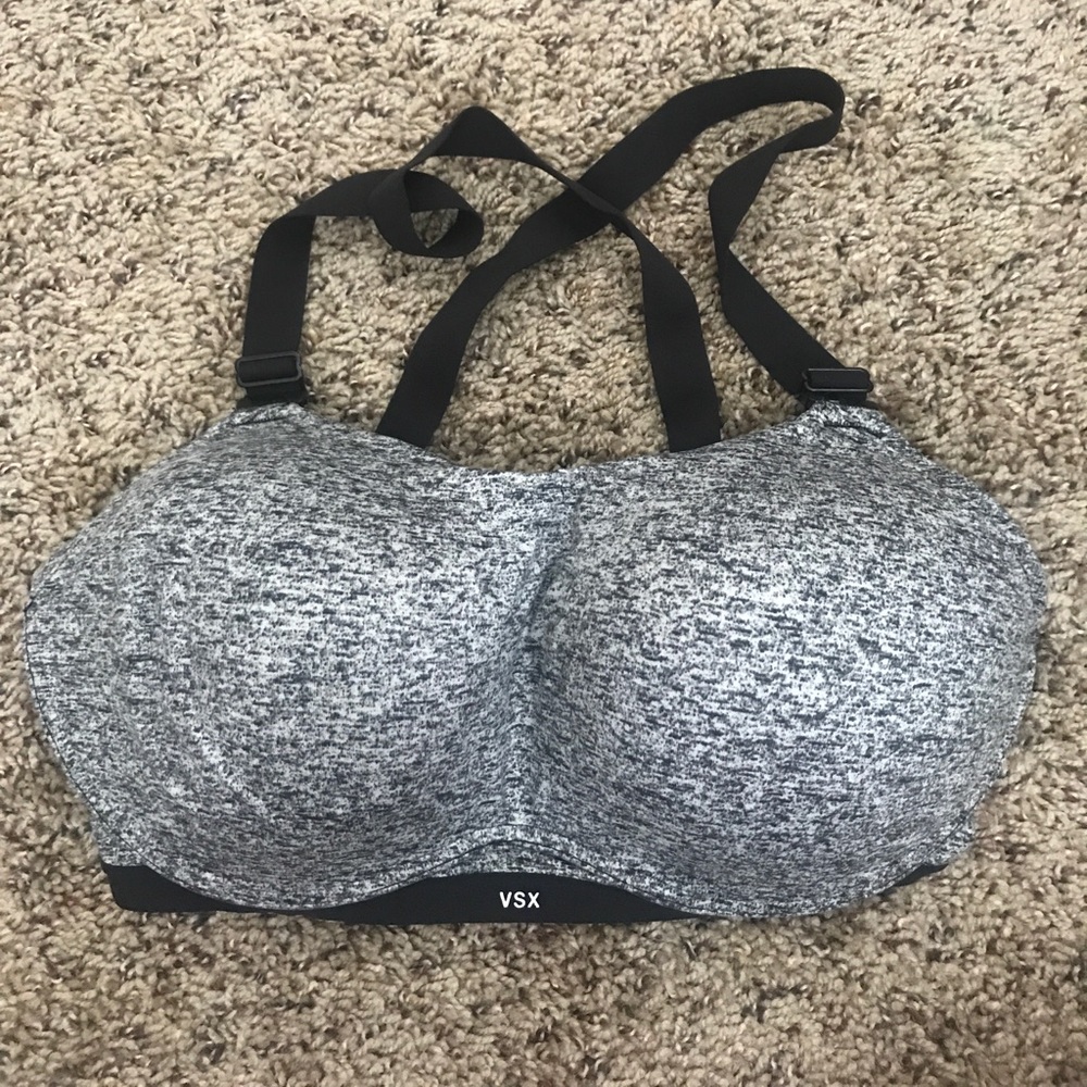 Victoria Secret Sports bra NWOT