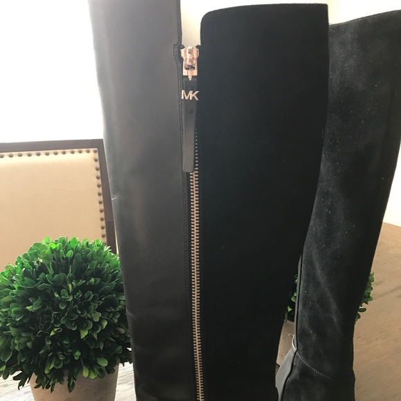 New Michael Kors Leather/Suede Boots - Picture 4 of 5