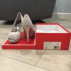 Coach suede heels in grey
