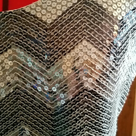 Chevron sequin tank - Picture 2 of 4