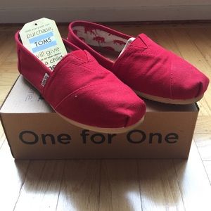 TOMS Classic Slip-on