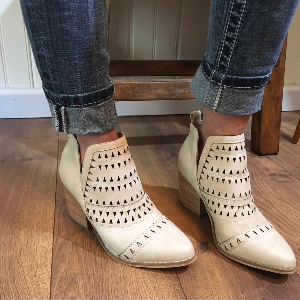 Sale Booties LASER CUT BOOTIES 9 & 10 left - Picture 8 of 8