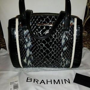 🖤BRAHMIN Small Alice Black Carlisle handbag🖤