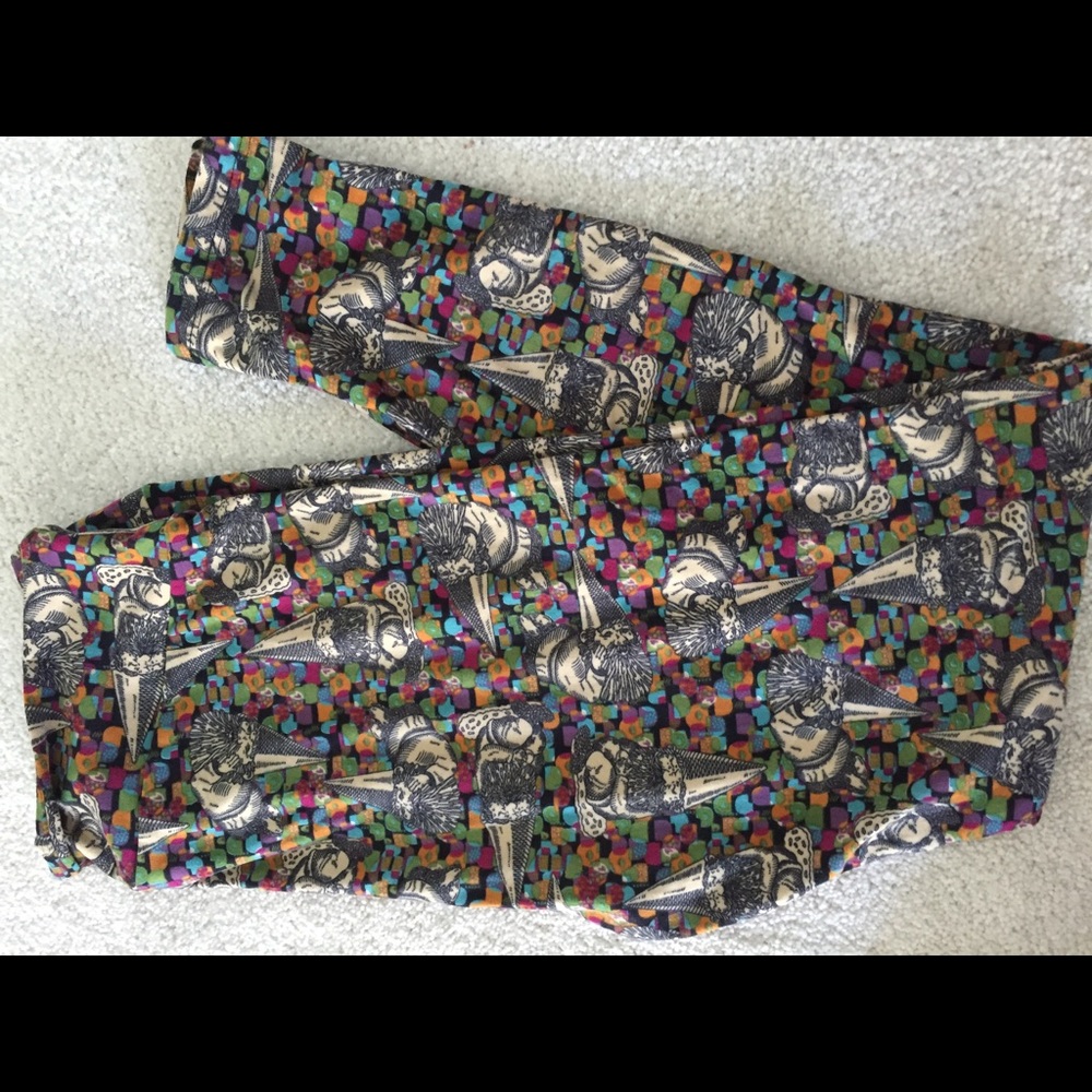 Lularoe leggings Garden Gnome unicorn TC tallcurvy
