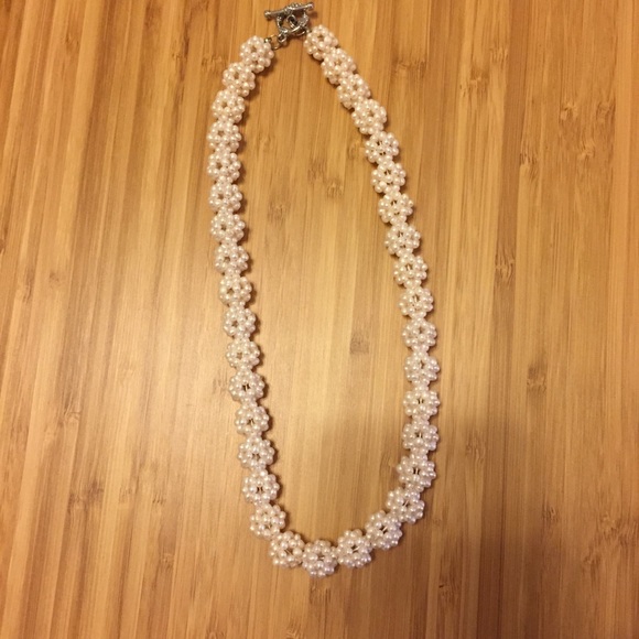 Pearl Cluster Necklace - Like New - Picture 5 of 7