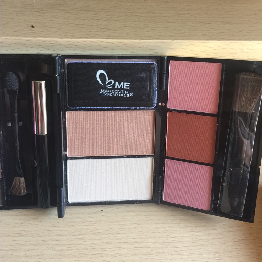 Makeup Diary - Picture 4 of 5