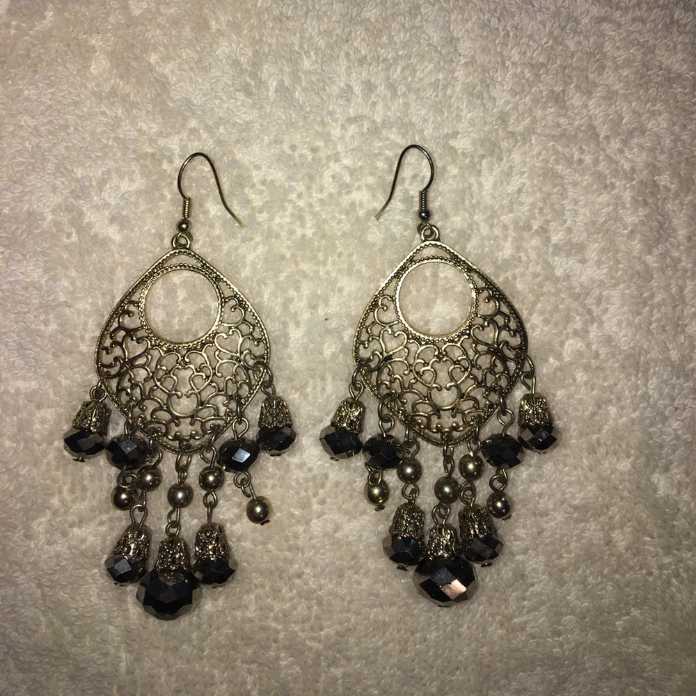 Chandelier earrings