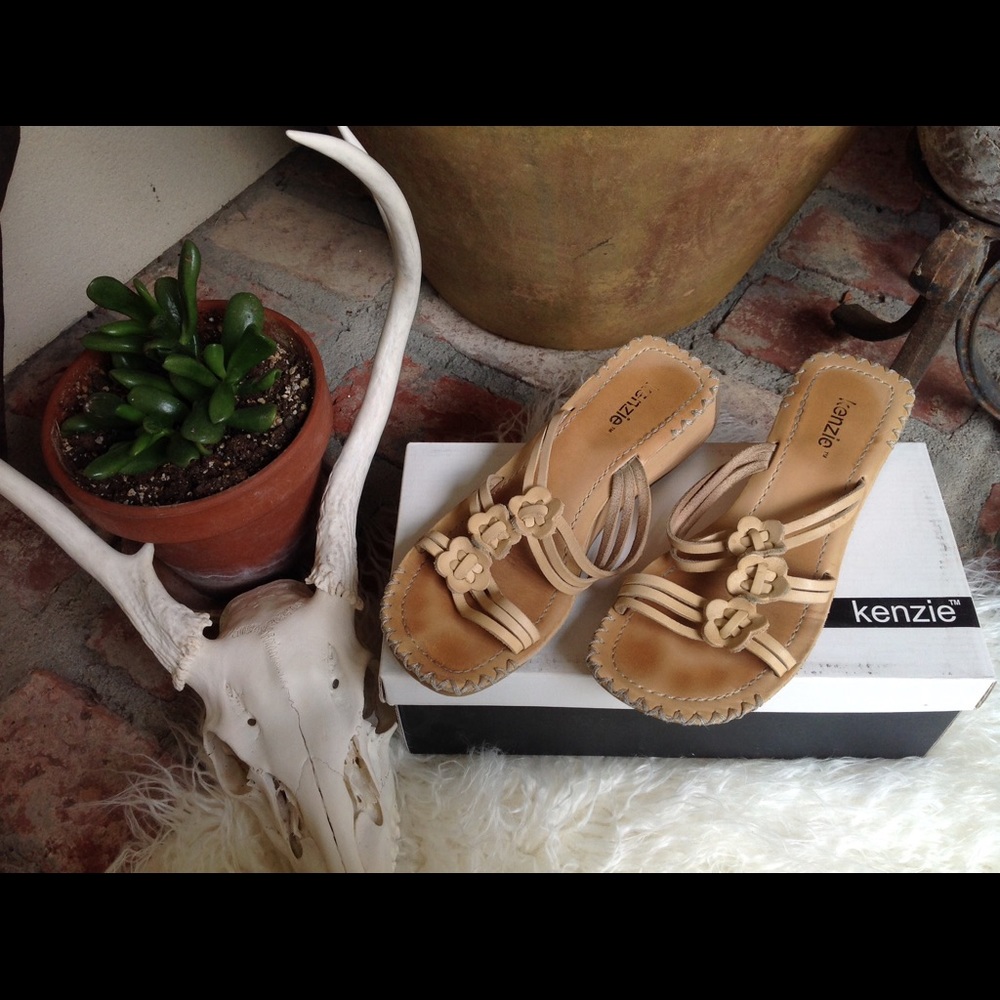 Kenzie Leather Sandals