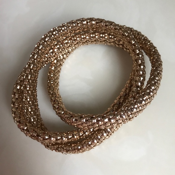 Nordstrom Jewelry - 🎁 Gold tone Nordstrom bracelet🌟🌟🌟