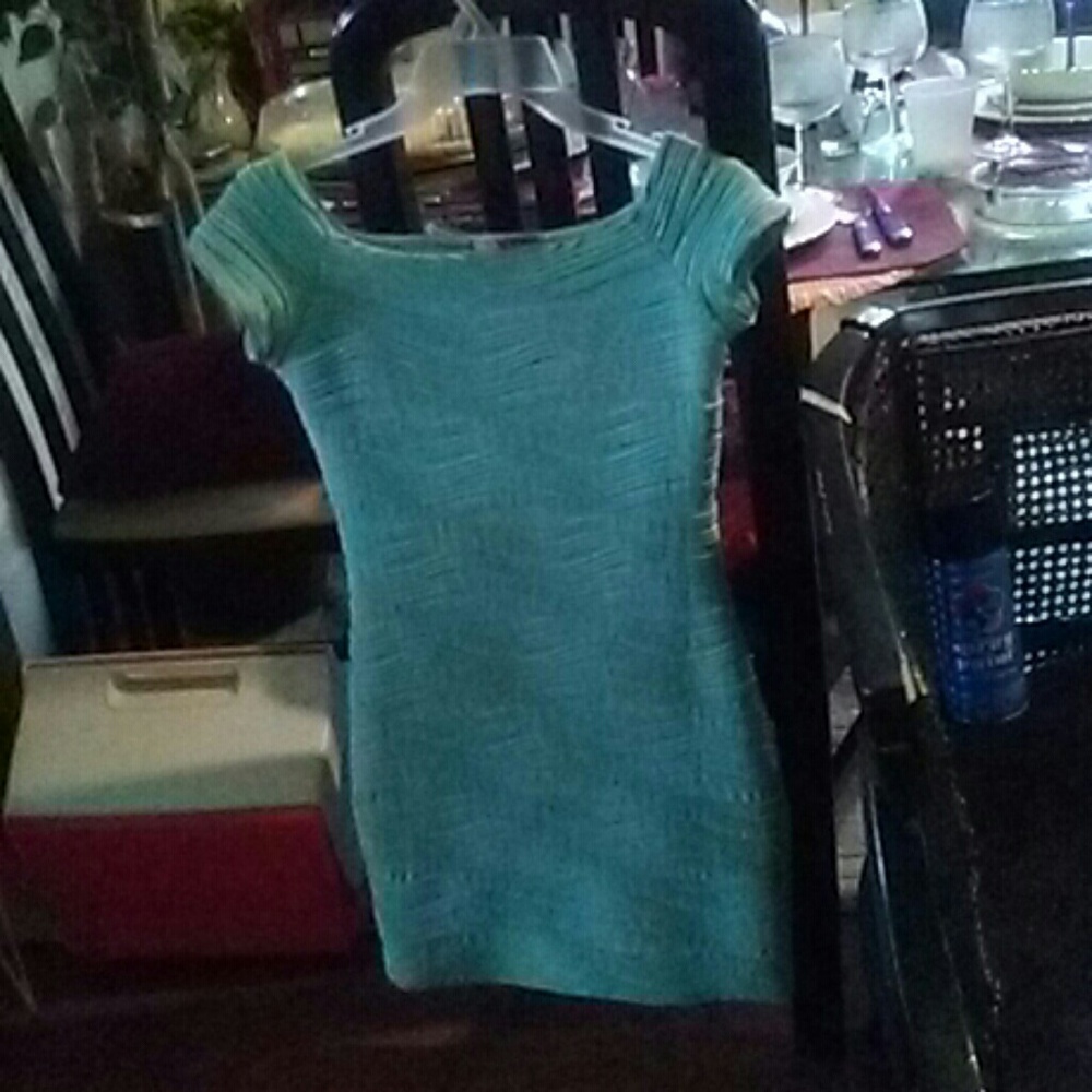 Dress - Picture 4 of 4