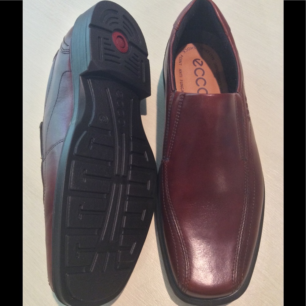 NWOT ECCO Men's Loafers