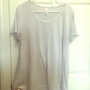 Extra large white classic tee from lularoe.