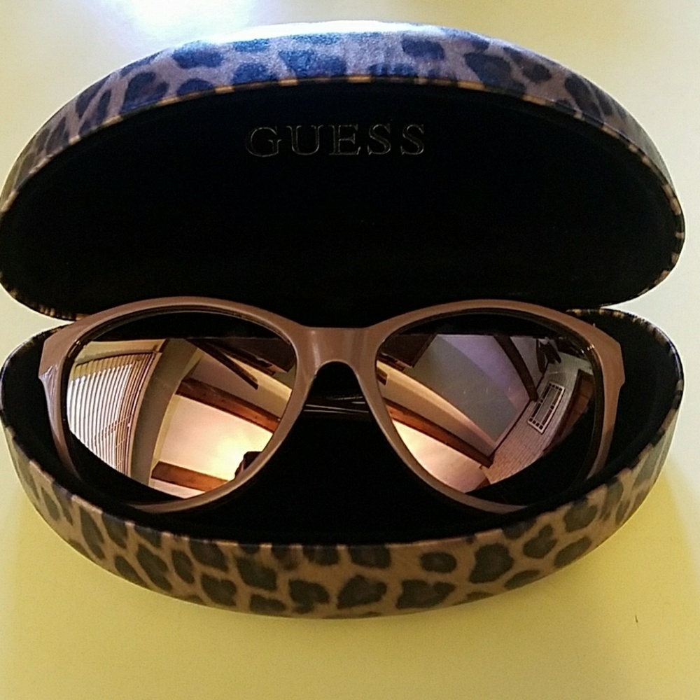 Rose Gold Guess Sunglasses