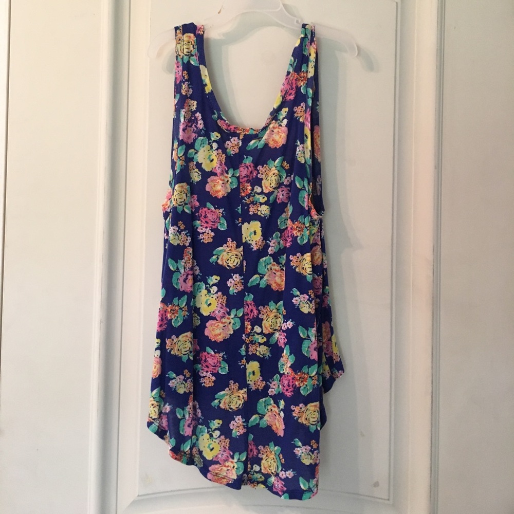Tank top - Picture 2 of 4
