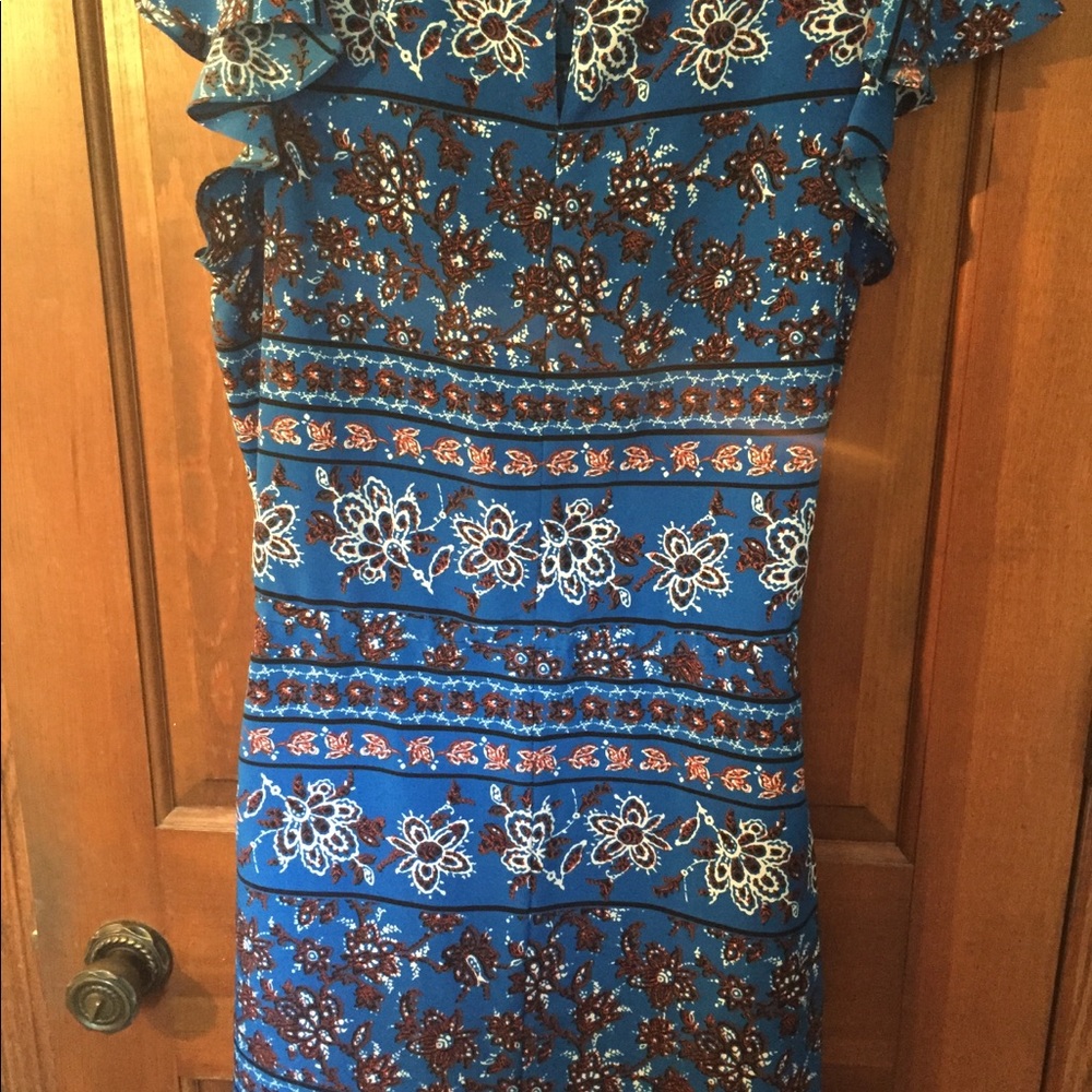 Dress - Picture 4 of 4