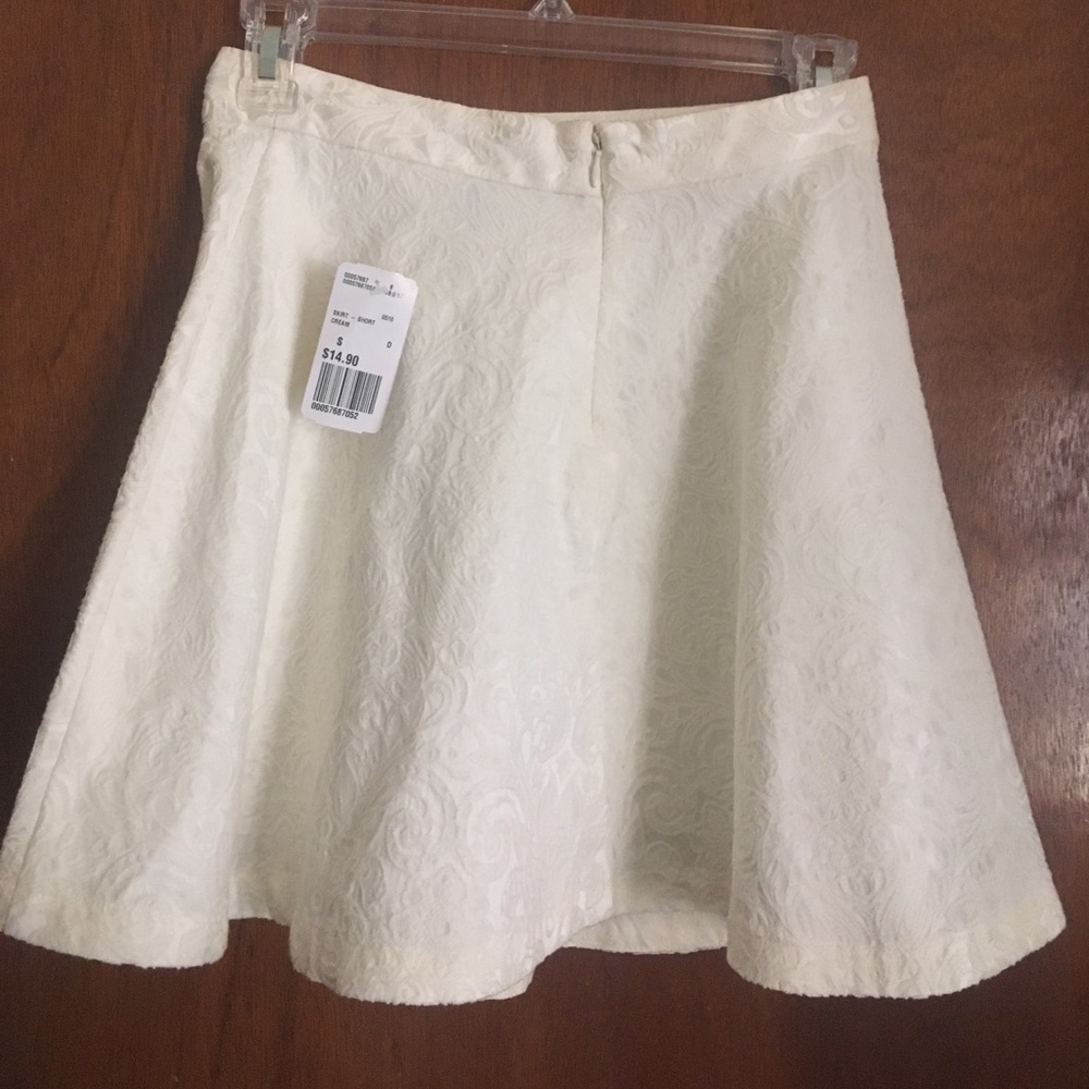 High waisted short skirt
