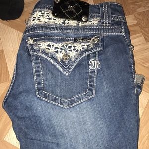 Miss Me Cuffed Capri