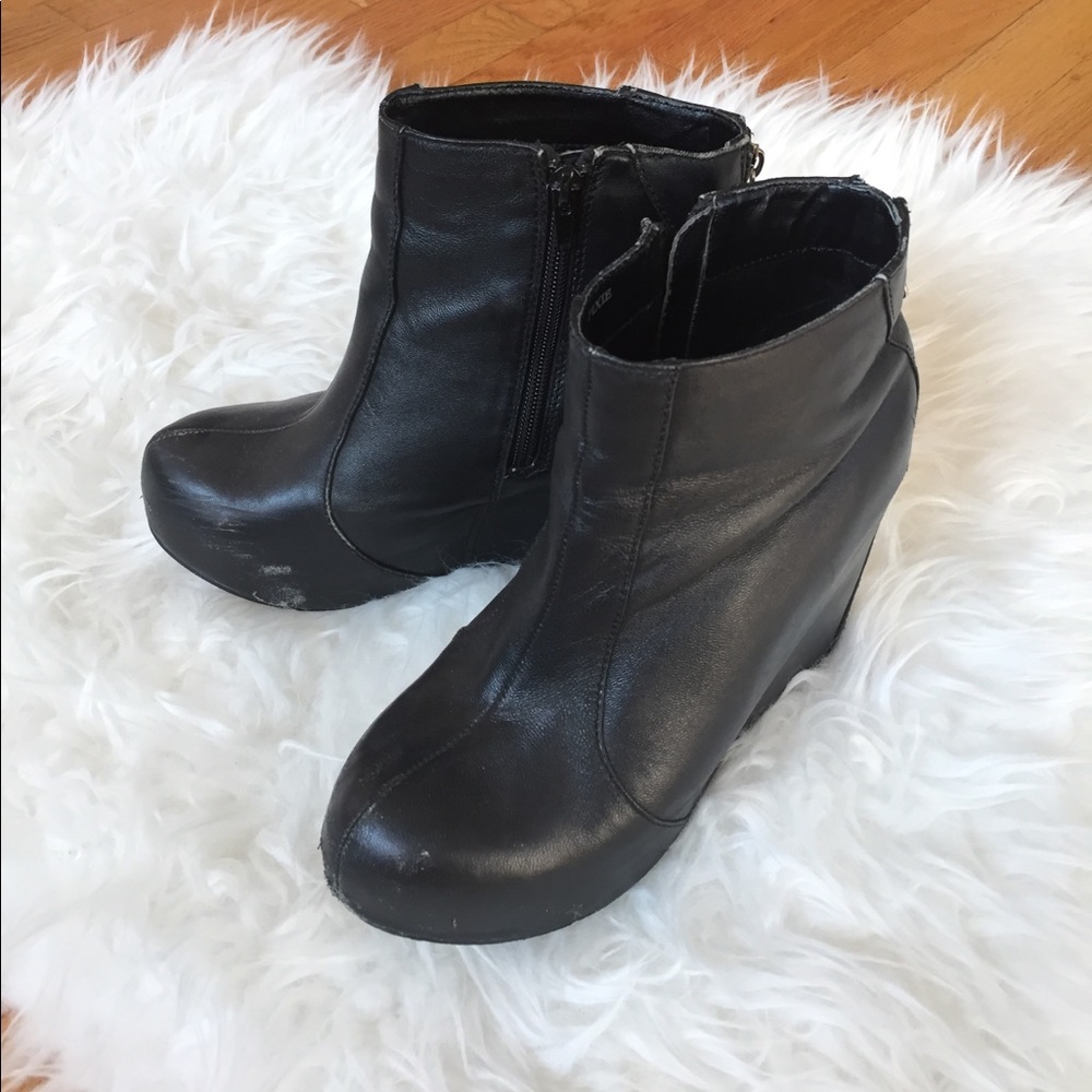 Jeffrey Campbell pixie bootie ankle boots leather