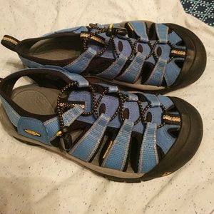 NEW KEEN water sandals