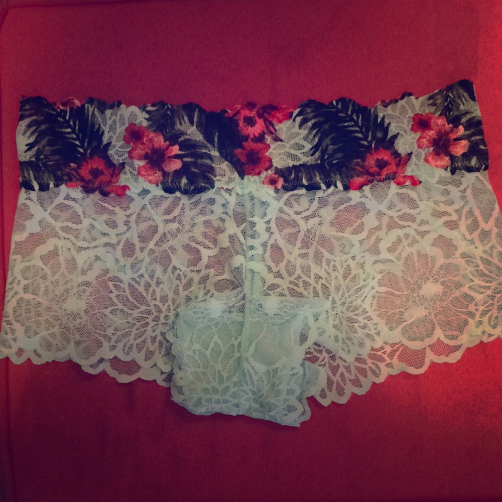 Victoria's Secret PINK Lace Boyshorts