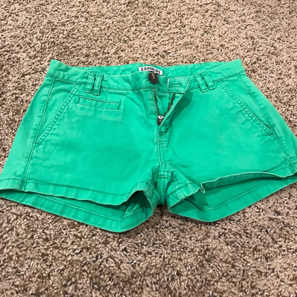 Cute green Express shorts