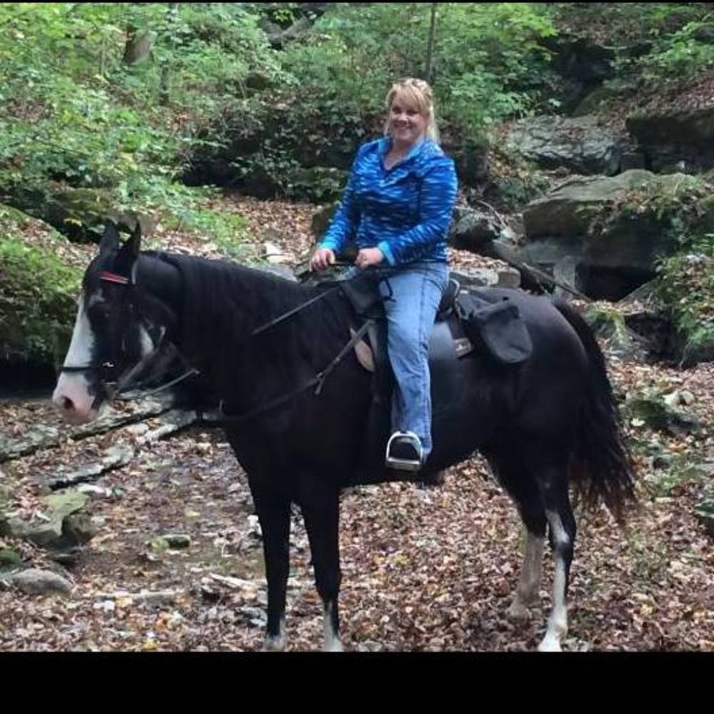 Meet your Posher, Kayla